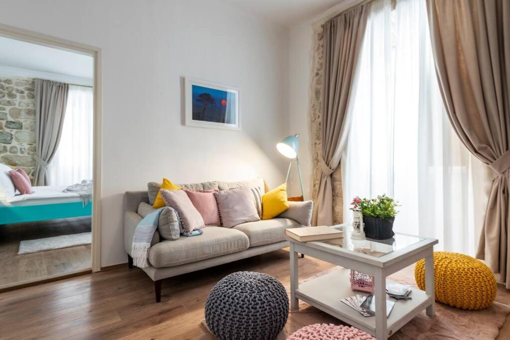 Flora-Heartbeat Old City Three Bedrooms Apartment 두브로브니크 외부 사진