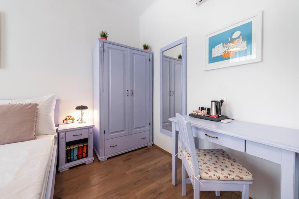 Flora-Heartbeat Old City Three Bedrooms Apartment 두브로브니크 외부 사진