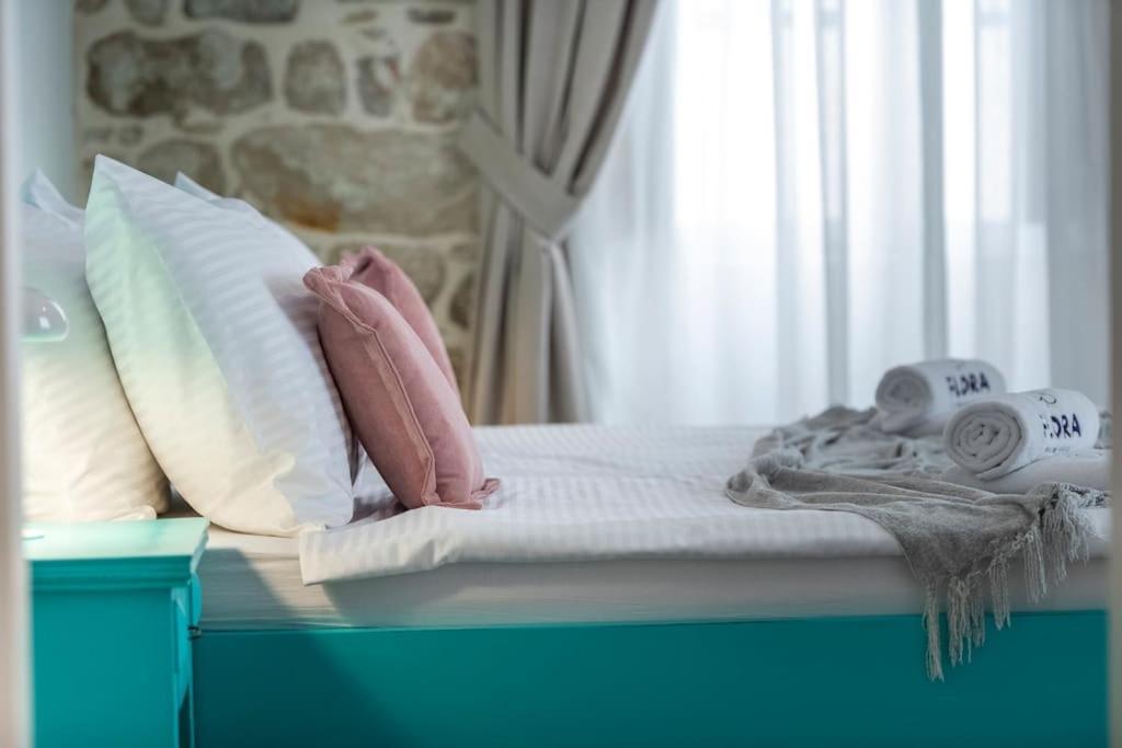 Flora-Heartbeat Old City Three Bedrooms Apartment 두브로브니크 외부 사진