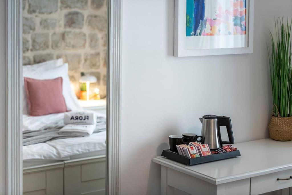 Flora-Heartbeat Old City Three Bedrooms Apartment 두브로브니크 외부 사진