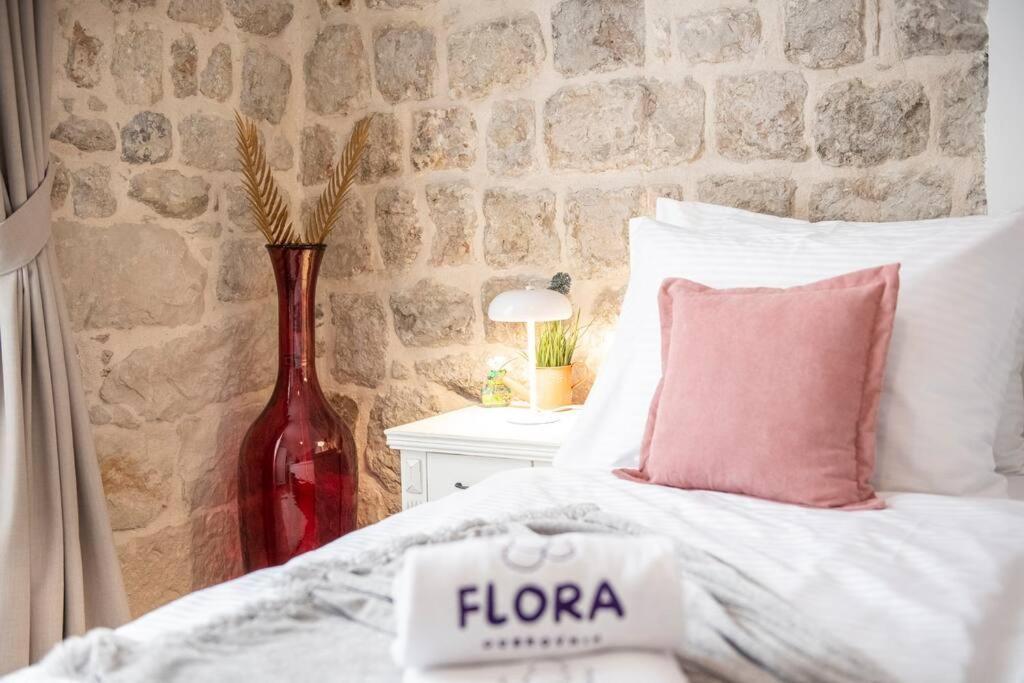 Flora-Heartbeat Old City Three Bedrooms Apartment 두브로브니크 외부 사진