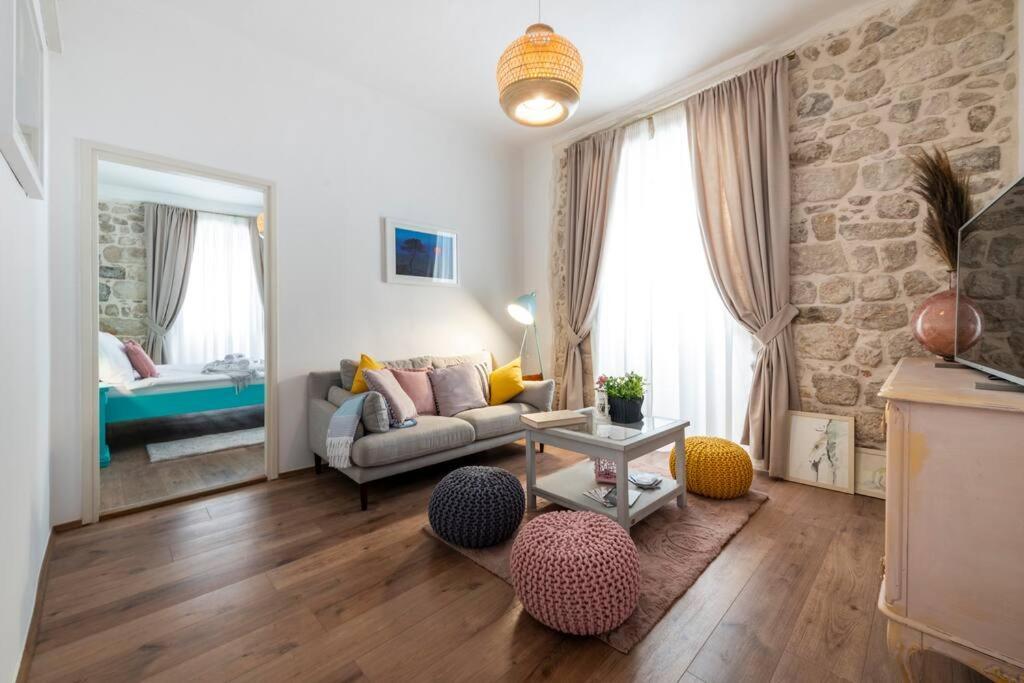 Flora-Heartbeat Old City Three Bedrooms Apartment 두브로브니크 외부 사진