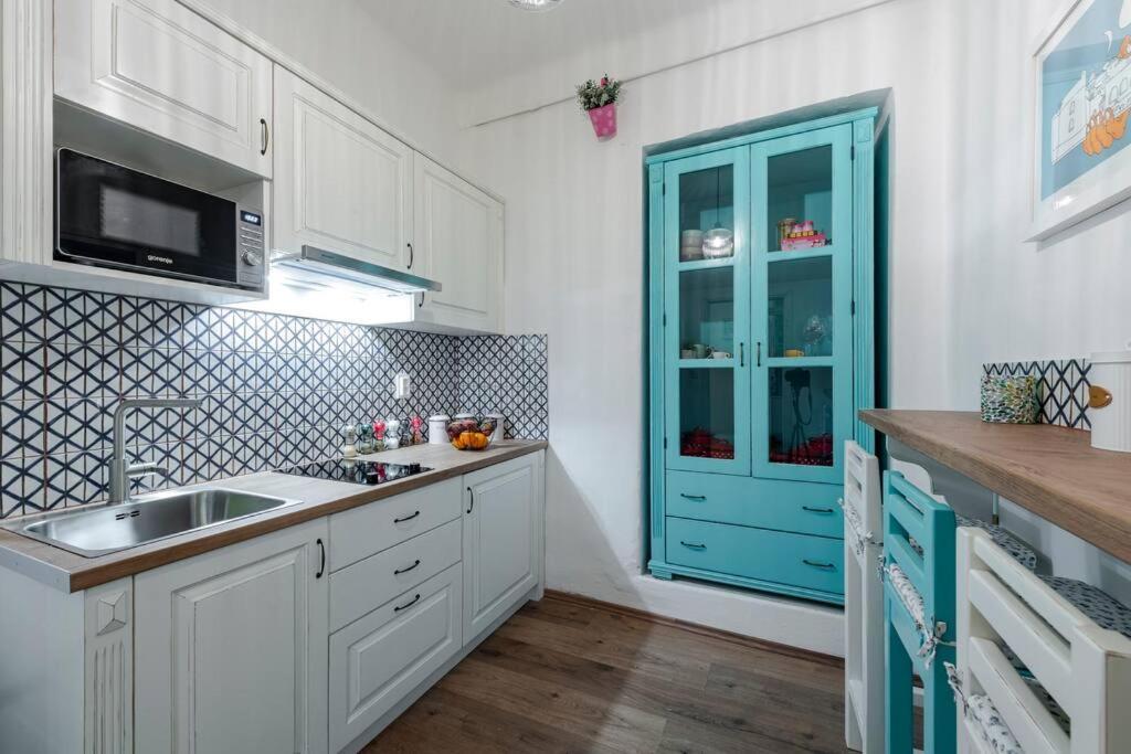 Flora-Heartbeat Old City Three Bedrooms Apartment 두브로브니크 외부 사진
